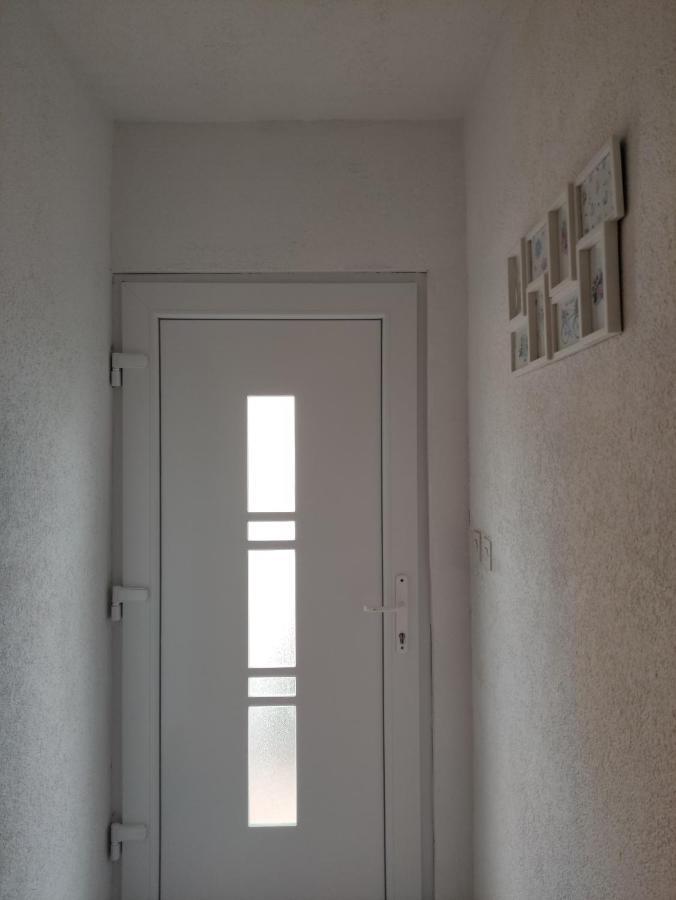Apartmani Mara Rogoznica Rogoznica  Extérieur photo